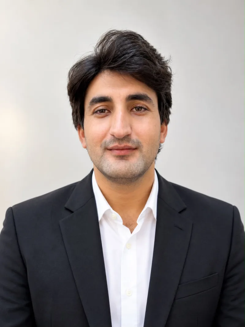 Zaid, Sales Assistant at Pak Home
